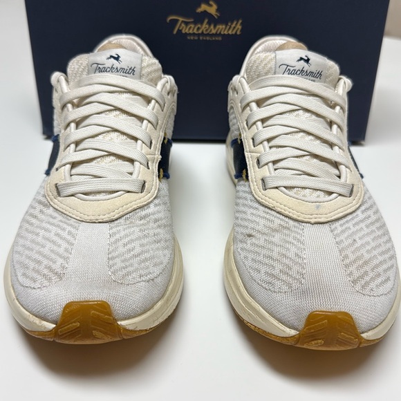 ✨ Tracksmith Eliot Runner ✨ in Ivory / Navy Unisex Men's 5.5 Women's 7 - Picture 6 of 17
